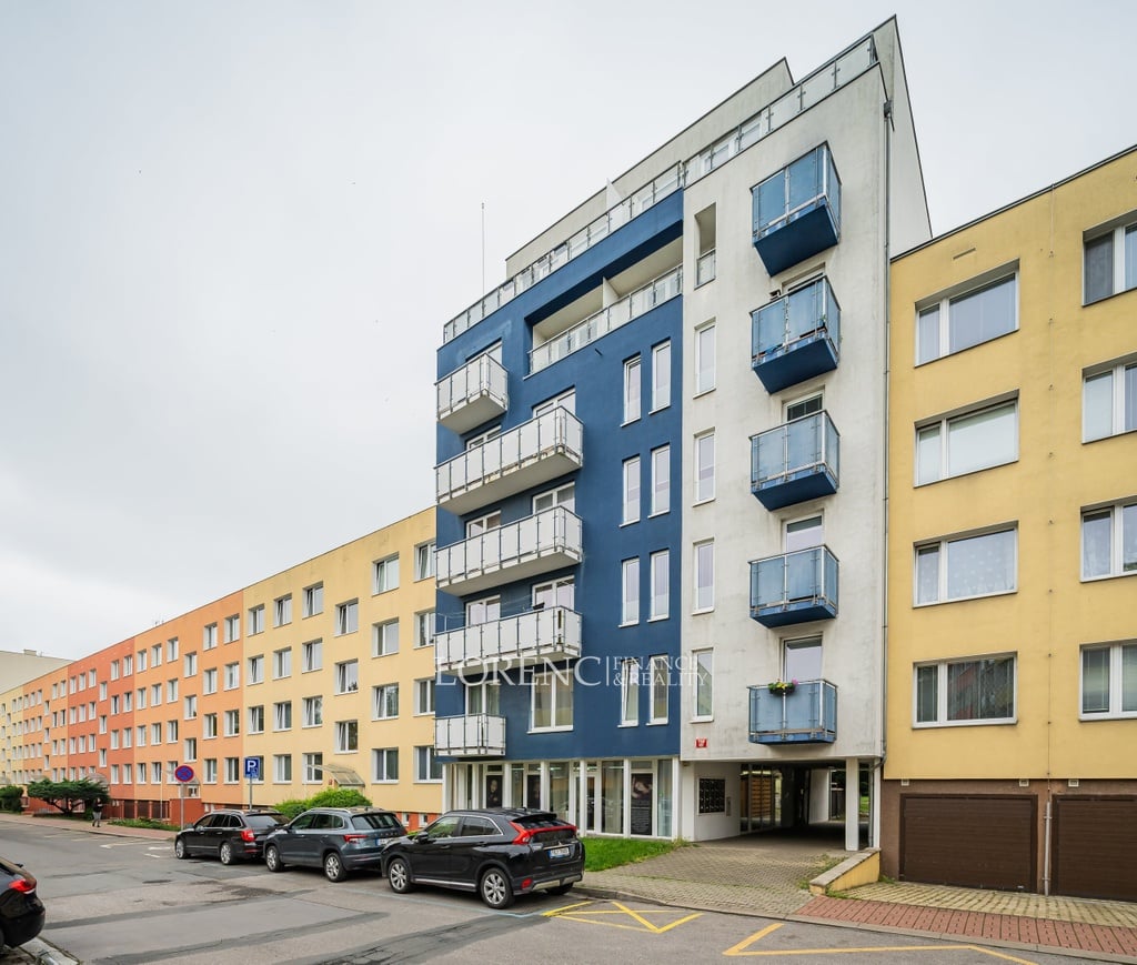 Prodej byty 1+kk, 77 m² - Praha - Letňany