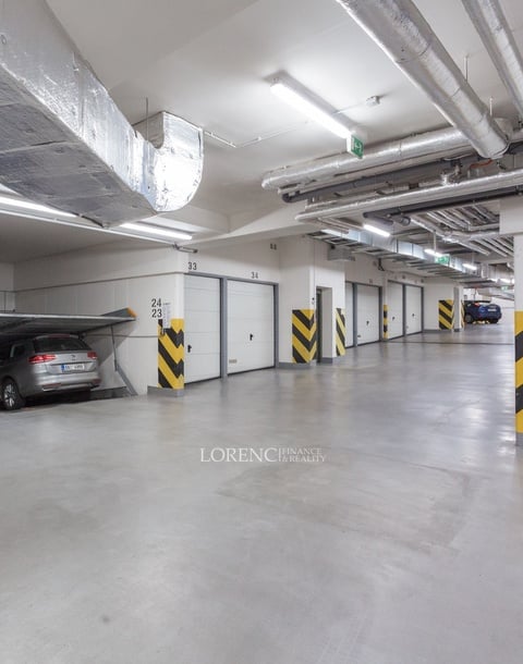 Pronájem, Garážové stání - parklift, 14 m² - Praha - Kbely